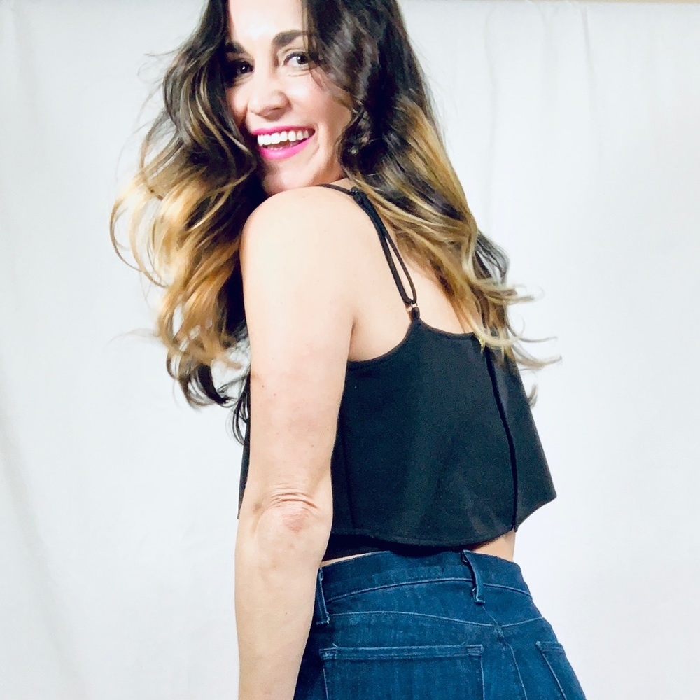 Express Cropped Top 🖤